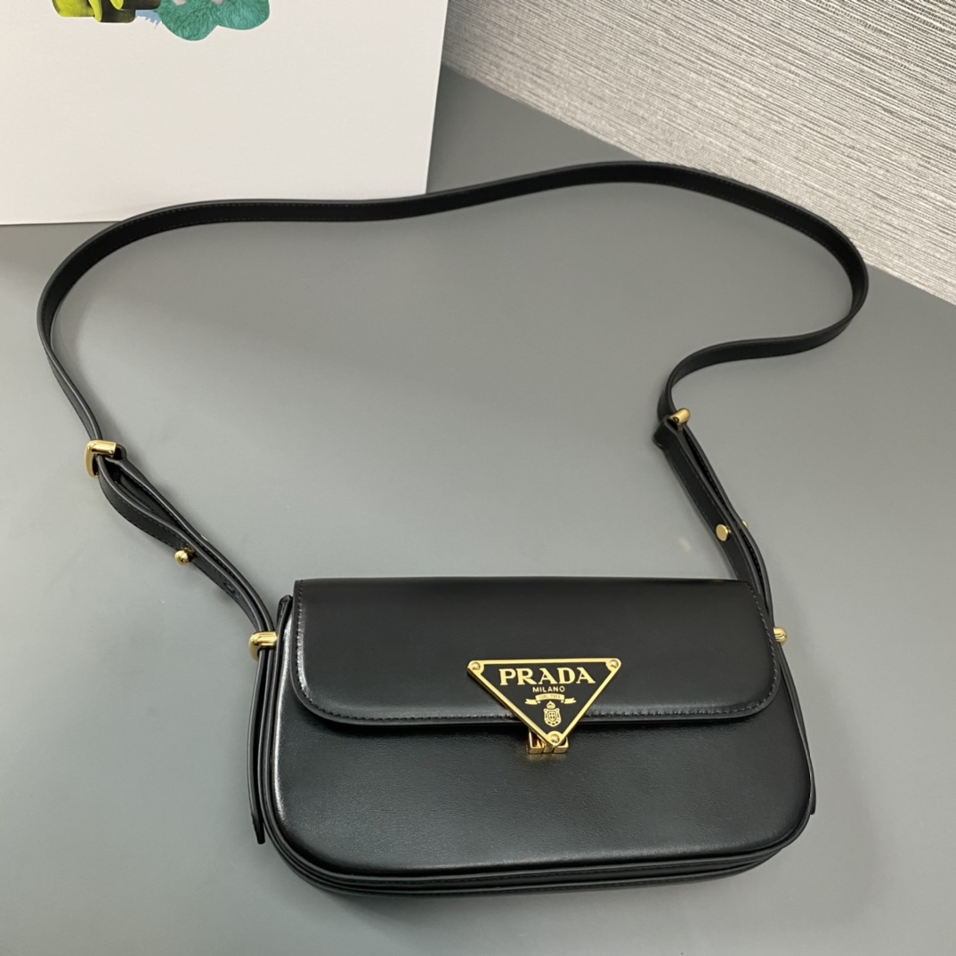 Prada Leather Shoulder Bag With Flap Black 1BD339